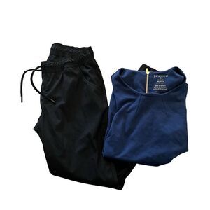 Jaanuu blue & black scrub pants and top size small